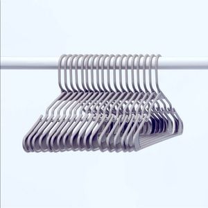 Pack of 30 hangers